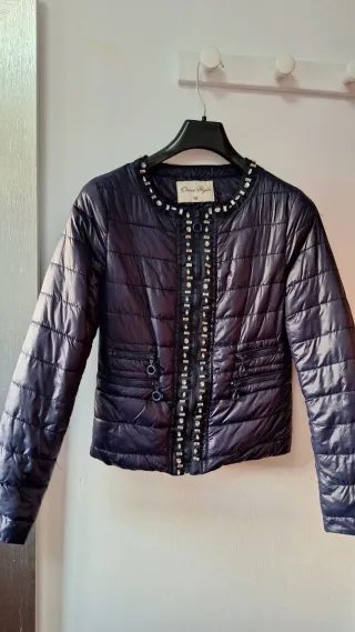 Chaqueta acolchada pedrería azul talla M