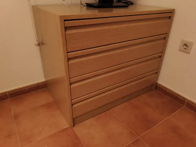 Cajonera de madera grande