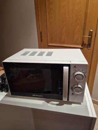 Microondas Orbegozo Blanco