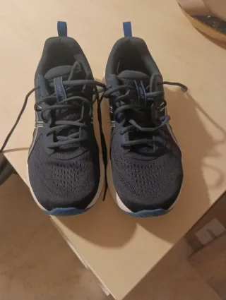 Zapatillas ASICS Negras y Azules