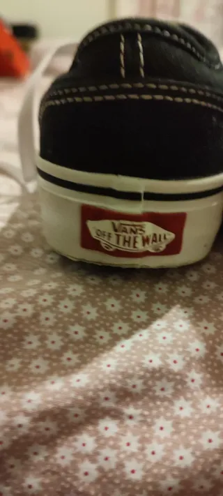 Zapatillas Vans Niña Negras y Blancas