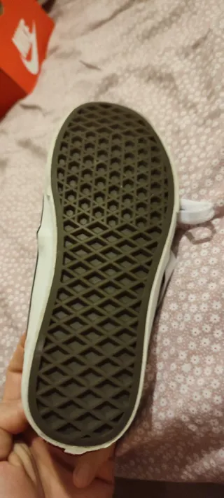 Zapatillas Vans Niña Negras y Blancas
