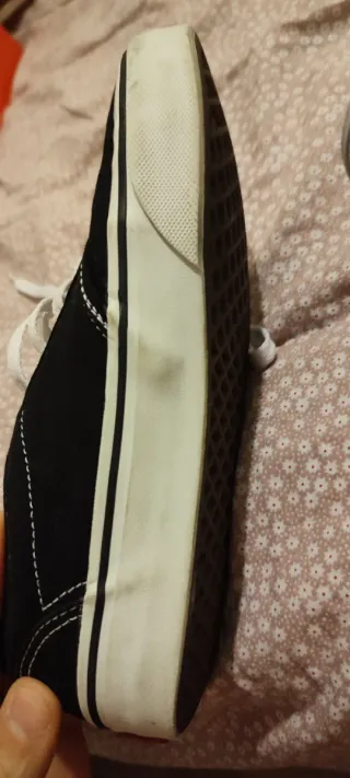 Zapatillas Vans Niña Negras y Blancas