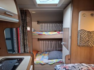 Caravana instalada en camping La Masia, Blanes