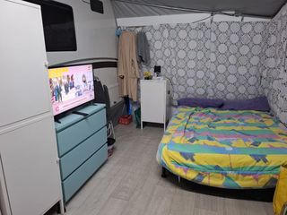Caravana instalada en camping La Masia, Blanes
