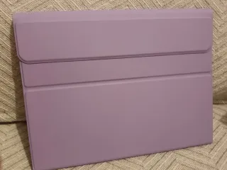 Funda y Teclado para iPad Morado