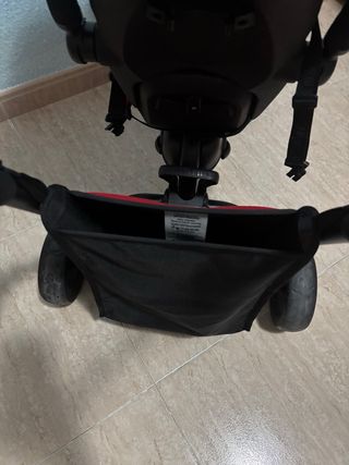 Triciclo Smartrike Rojo ,apenas se ha usado.