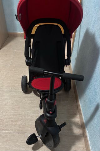 Triciclo Smartrike Rojo ,apenas se ha usado.