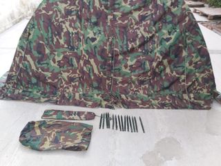 Tienda campaña militar camuflaje boscosa