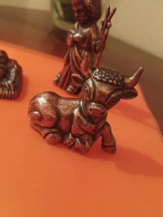 Belén pequeño de bronce