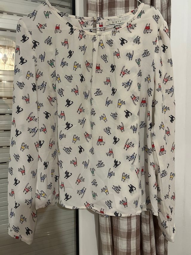 Blusa SINTY manga larga estampado gatitos