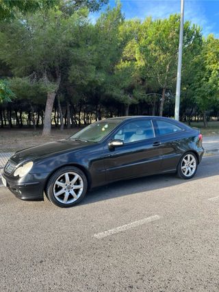 Mercedes-Benz Sportcoupé Clase C 220 CDI 2002
