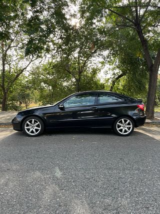 Mercedes-Benz Sportcoupé Clase C 220 CDI 2002