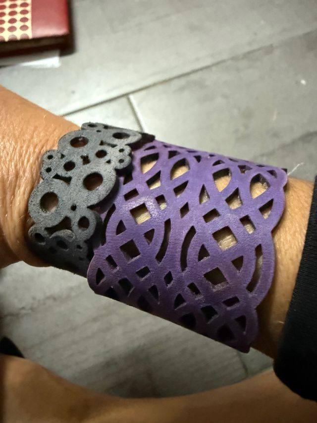 2 x Brazalete de cuero tintado