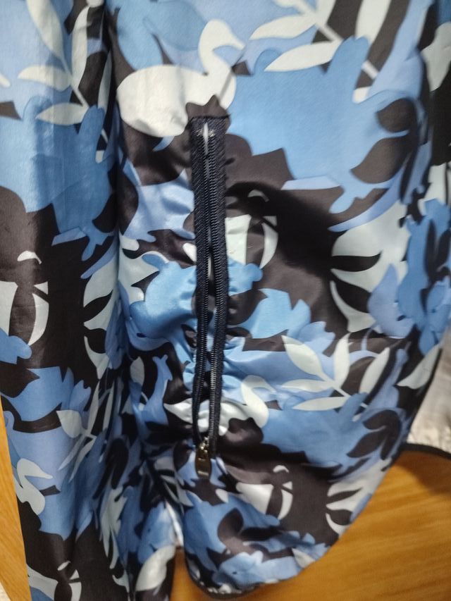 Cortavientos Zara Man floral azul Como nuevo