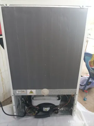 Frigorífico pequeño con congelador