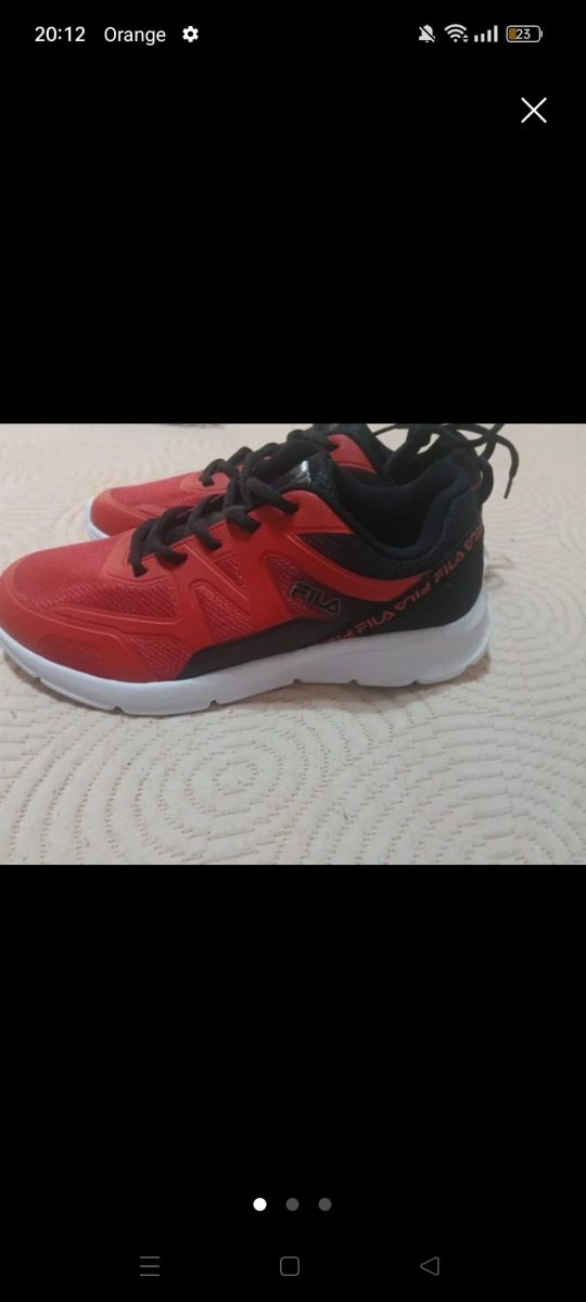 Tenis Fila Rojos y Negros