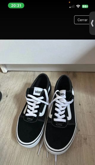 Zapatillas Vans Negras y Blancas