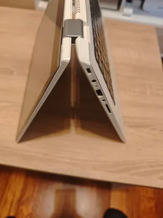 Lenovo Yoga 510-14IKB 2en1 tactil 16 Ram ,500 SSD