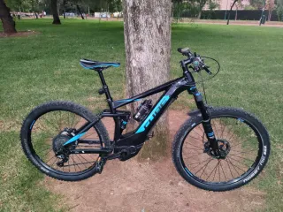 Bicicleta Eléctrica CUBE MTB