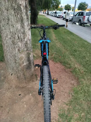 Bicicleta Eléctrica CUBE MTB