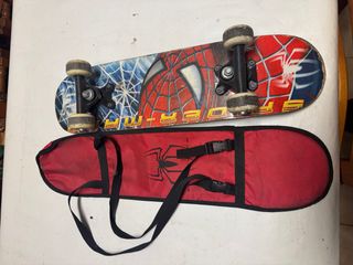Mini skate Spiderman con funda