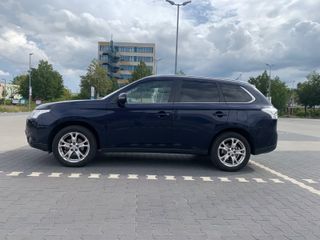 Mitsubishi Outlander 2015