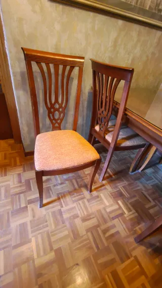 Mesa comedor con 6 sillas madera y cristal