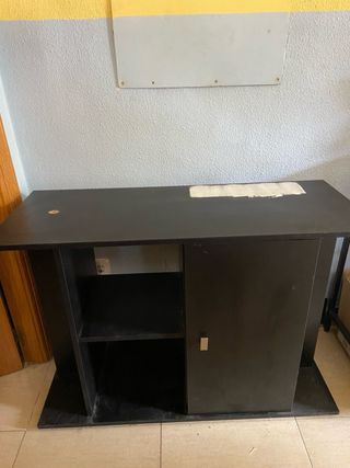 Acuario 200L con mesa y muchos extras