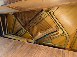 Piano Vertical Cherny