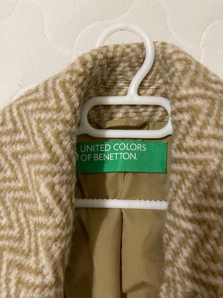 Abrigo corto oversize de lana talla S Benetton