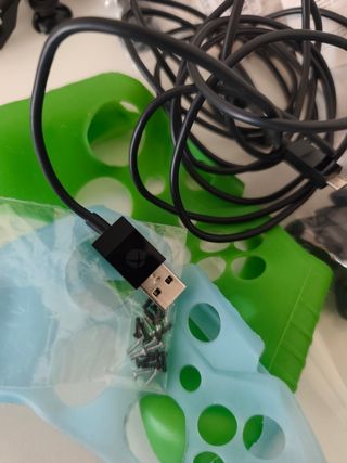 Mandos Xbox y piezas de repuesto
