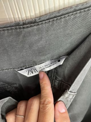 Pantalones Zara grises