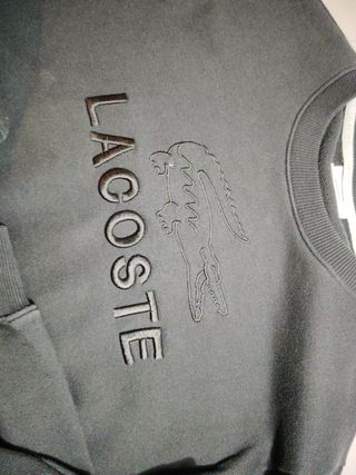 Sudadera Lacoste Negra diseños bordados