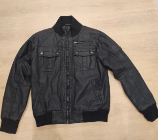 Abrigo hombre marca Green Coast. Talla 48