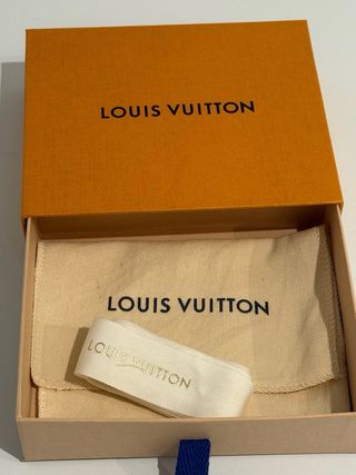 Caja Louis Vuitton para monedero pequeño