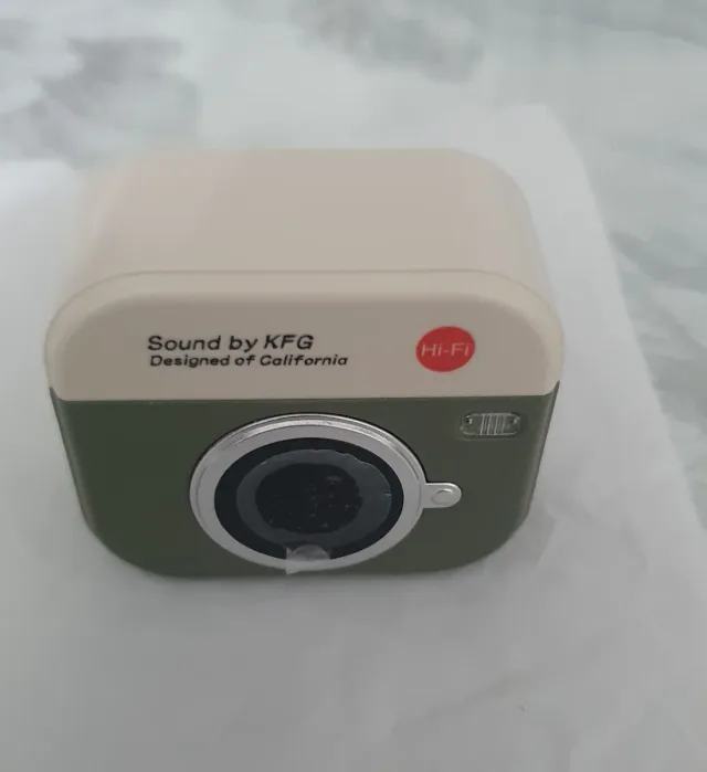 Auriculares Inalámbricos Beige y Verde