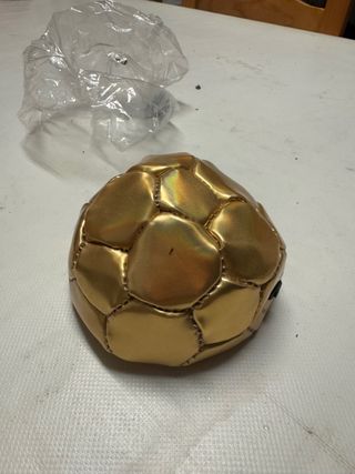 Mini balón dorado
