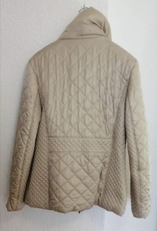 Chaqueta acolchada beige mujer