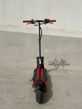 Patinete Eléctrico SUNNIGOO Negro/Rojo