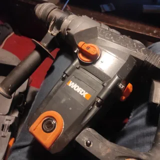 Martillo / Taladro WORX 230V
SD+
