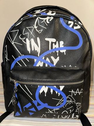 Mochila Graffiti Negra y Azul