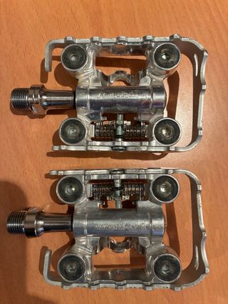 Pedales Mixtos marca Wellington