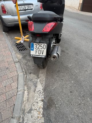 Yamaha XMAX 250