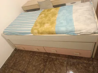 Cama juvenil con cajones