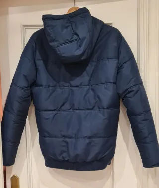 Cazadora acolchada azul hombre