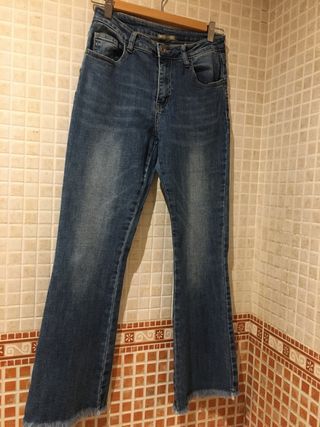 Pantalón vaquero  talla S de Klasiks