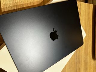 MacBook Air 13 pulgadas chip M3 color medianoche