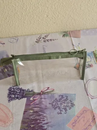 Estuche/neceser transparente verde