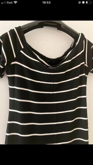 Vestito a righe bianche e nere